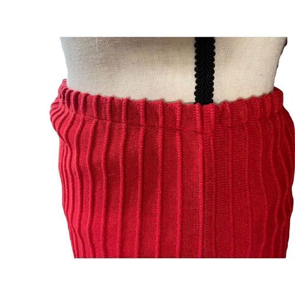 Red Stizzoli Pleated Pointelle Skirt Italy - Picture 4 of 12